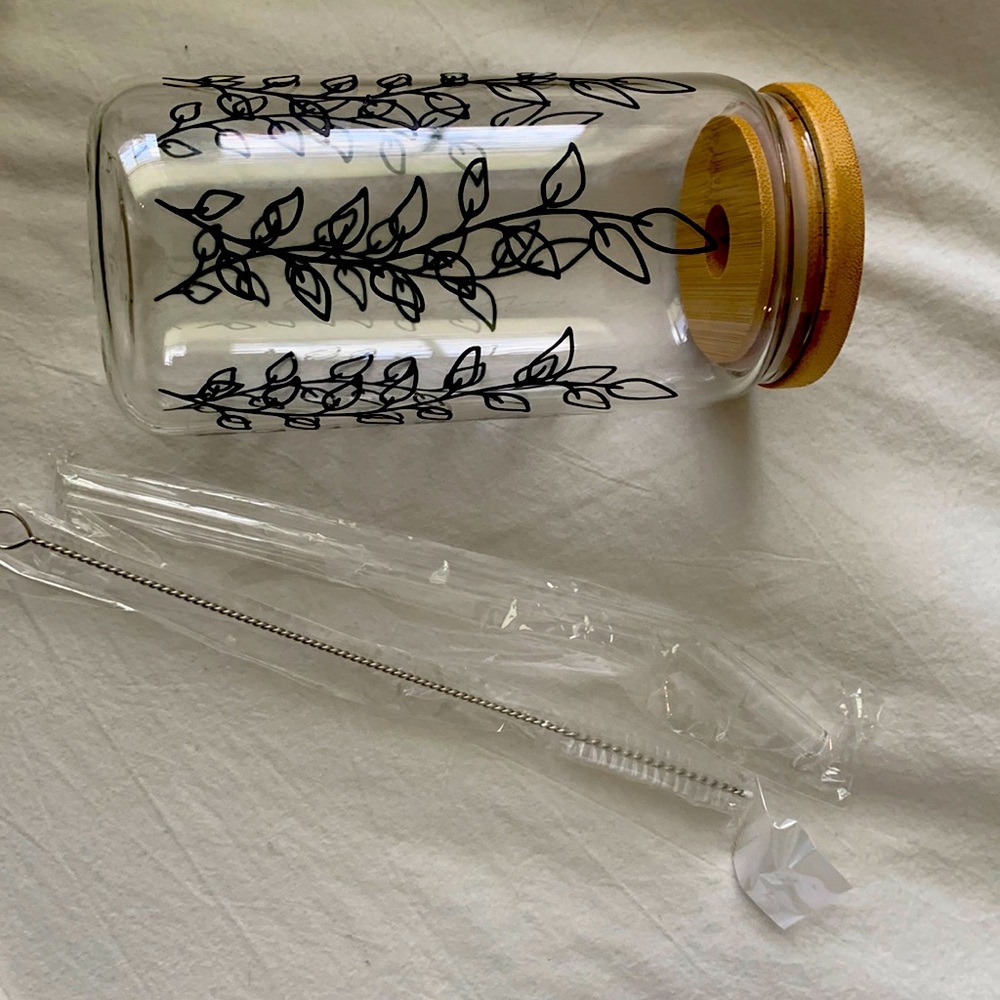 Beer Can Glasses with Lids Leaf Pattern Design - 16 OZ